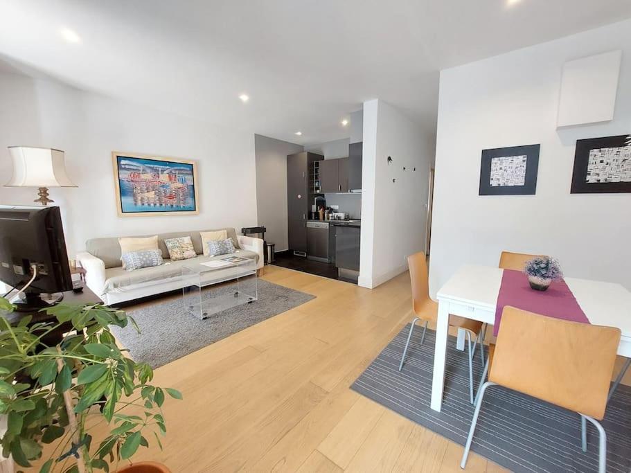 Apartment With Private Garden - Central Location ลิสบอน ภายนอก รูปภาพ